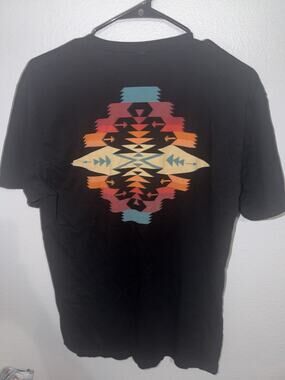 Pendleton Size Large Aztec Graphic Tshirt (AG6)